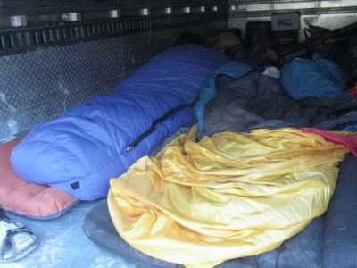 En route  /  Survoje