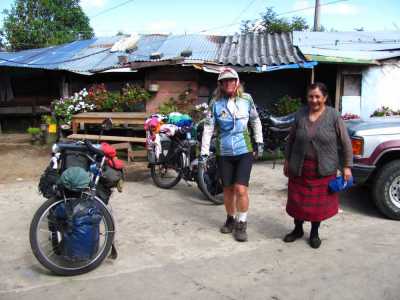 En route  /  Survoje