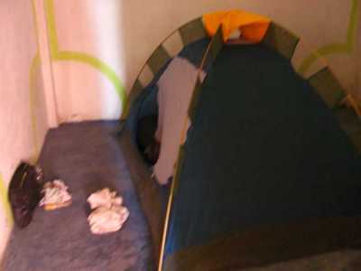 En route  /  Survoje