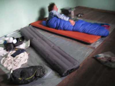 En route  /  Survoje