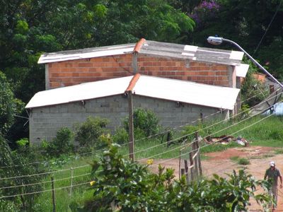 En route  /  Survoje