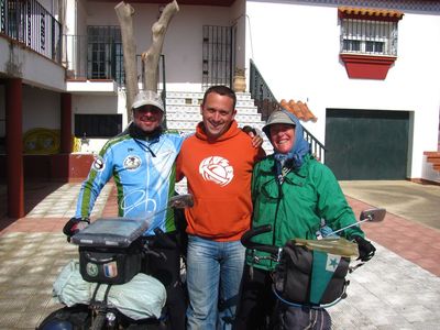 En route  /  Survoje