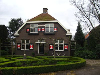 En route  /  Survoje