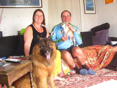 En route  /  Survoje