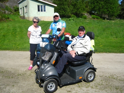 En route  /  Survoje