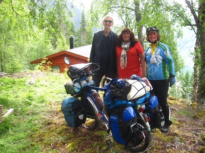 En route  /  Survoje