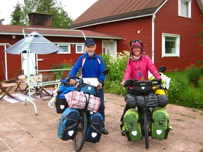 En route  /  Survoje