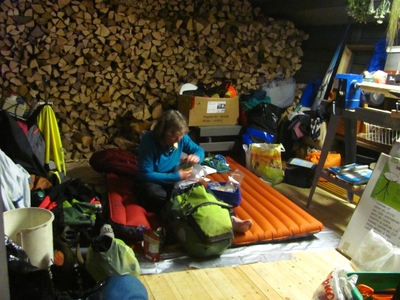 En route  /  Survoje