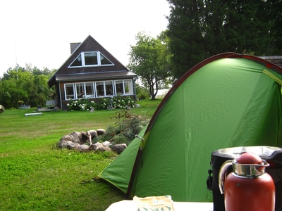 En route  /  Survoje