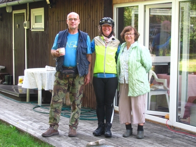 En route  /  Survoje