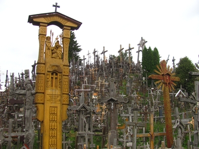 En route  /  Survoje