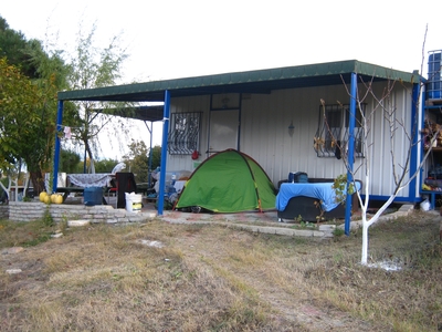 En route  /  Survoje